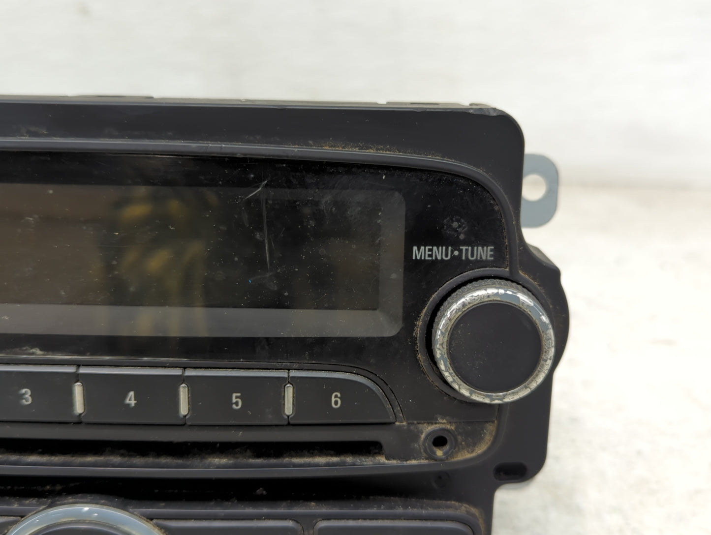 2013 Chevrolet Sonic Radio AM FM Cd Player Receiver Replacement P/N:95242290 YRN-AGC-1056AT Fits OEM Used Auto Parts - Oemus