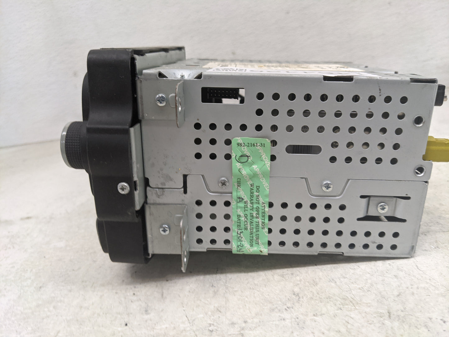 2013 Chevrolet Sonic Radio AM FM Cd Player Receiver Replacement P/N:95315734 AGC-1056AT, YRNAGC-1056AT, 9209A-AGC1056AT Fits