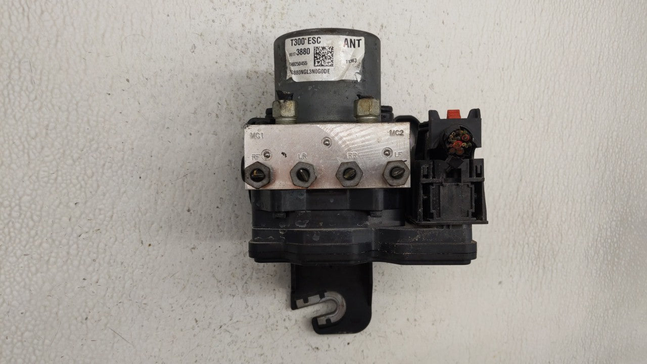 2012-2013 Chevrolet Sonic ABS Pump Control Module Replacement P/N:95173880 95104537 Fits Fits 2012 2013 OEM Used Auto Parts 