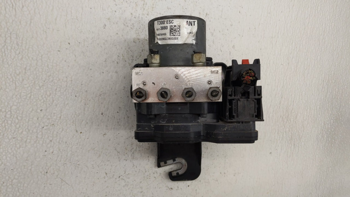 2012-2013 Chevrolet Sonic Anti-Lock Brake ABS Pump Module Actuator OEM P/N:95173880 95104537 Fits Fits 2012 2013 OEM Used Au