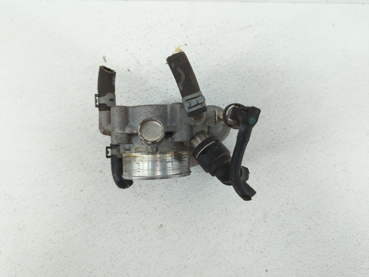 2012-2018 Chevrolet Sonic Throttle Body P/N:55577375 55561495 Fits Fits 2009 2010 2011 2012 2013 2014 2015 2016 2017 2018 OE