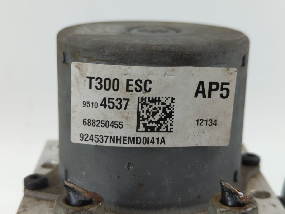 2012-2013 Chevrolet Sonic Anti-Lock Brake ABS Pump Module Actuator OEM P/N:95173880 95104537 Fits Fits 2012 2013 OEM Used Au