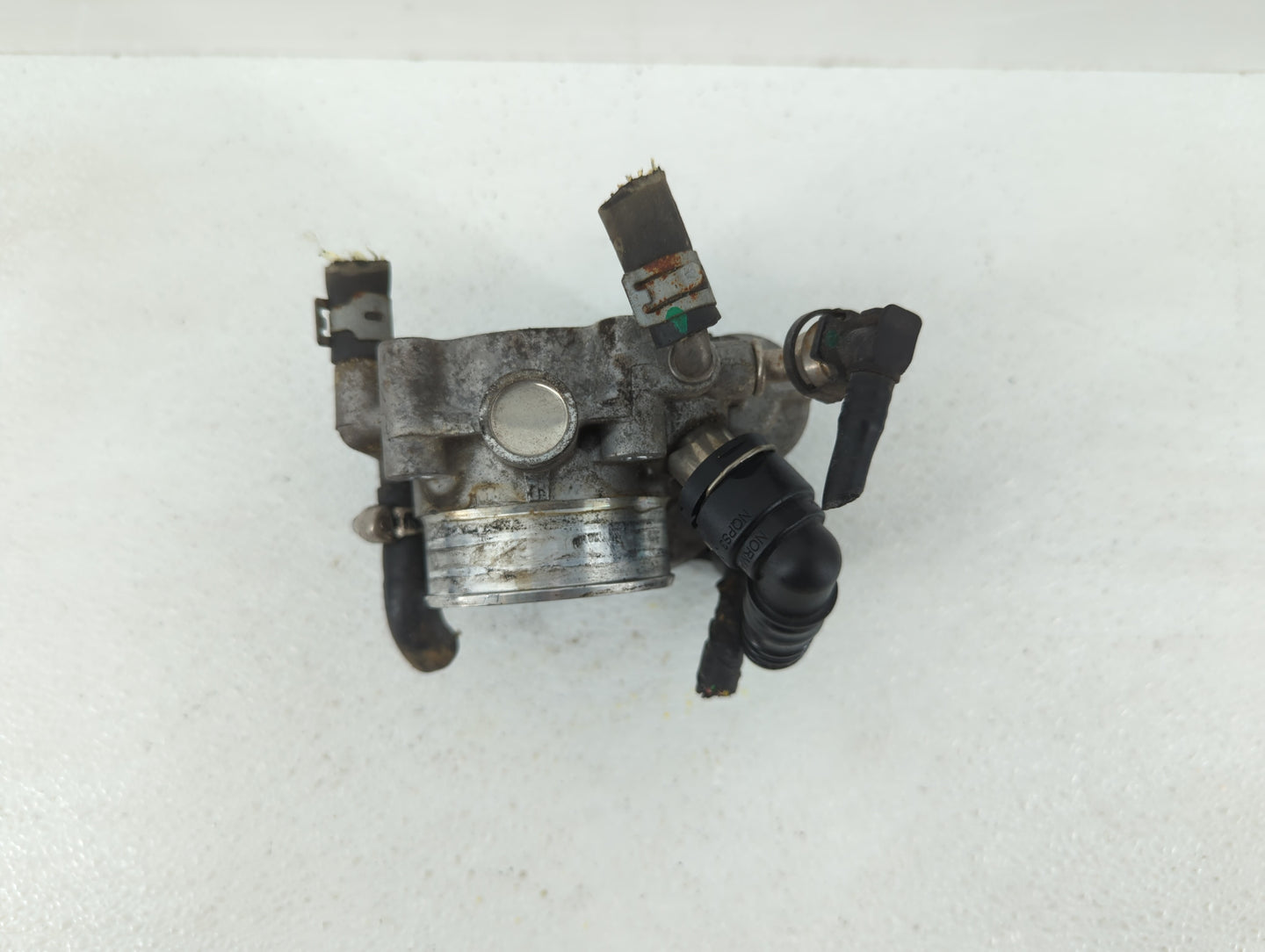 2012-2018 Chevrolet Sonic Throttle Body P/N:55577375 55561495 Fits Fits 2009 2010 2011 2012 2013 2014 2015 2016 2017 2018 OE