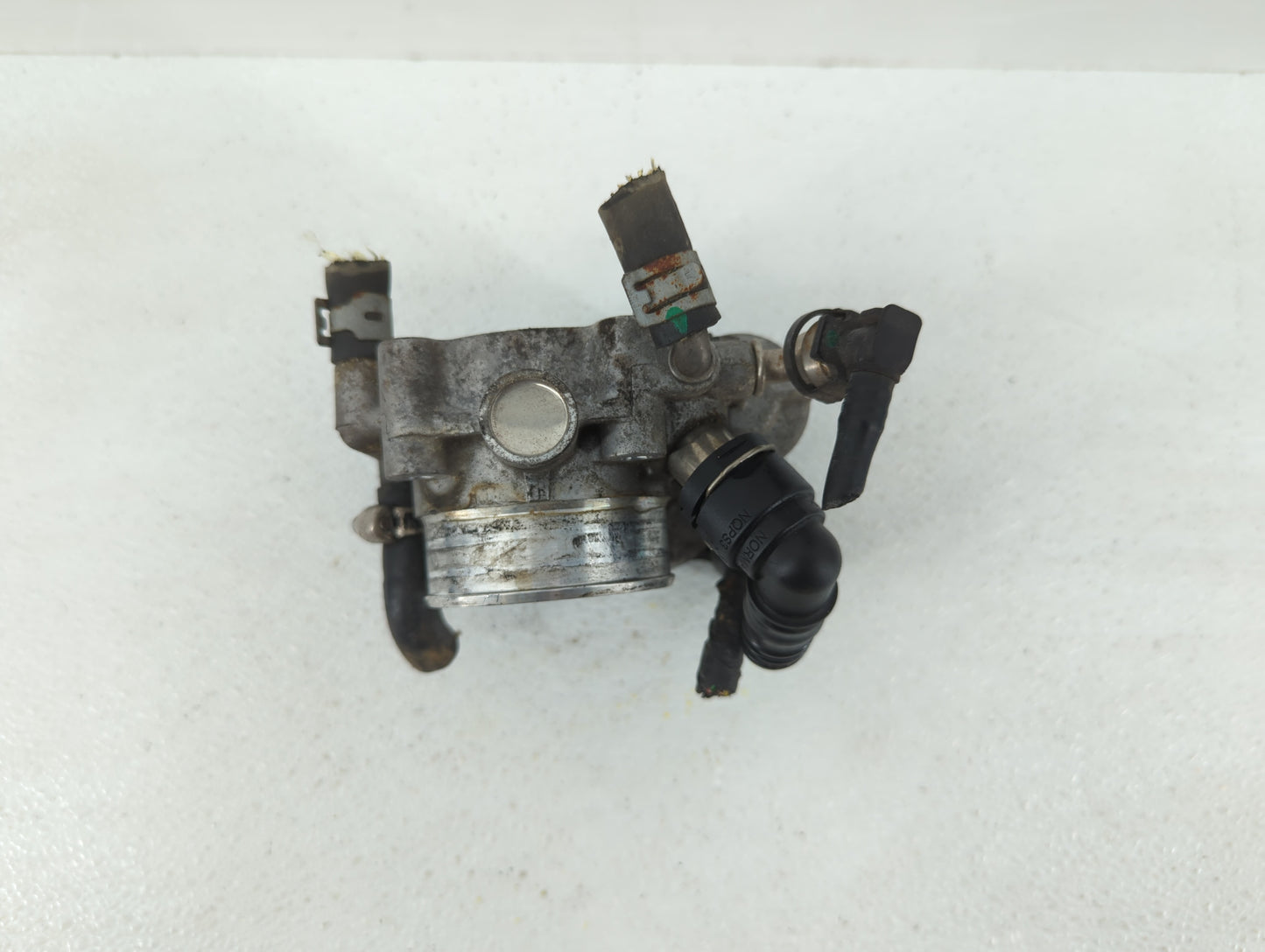 2012-2018 Chevrolet Sonic Throttle Body P/N:55577375 55561495 Fits Fits 2009 2010 2011 2012 2013 2014 2015 2016 2017 2018 OE