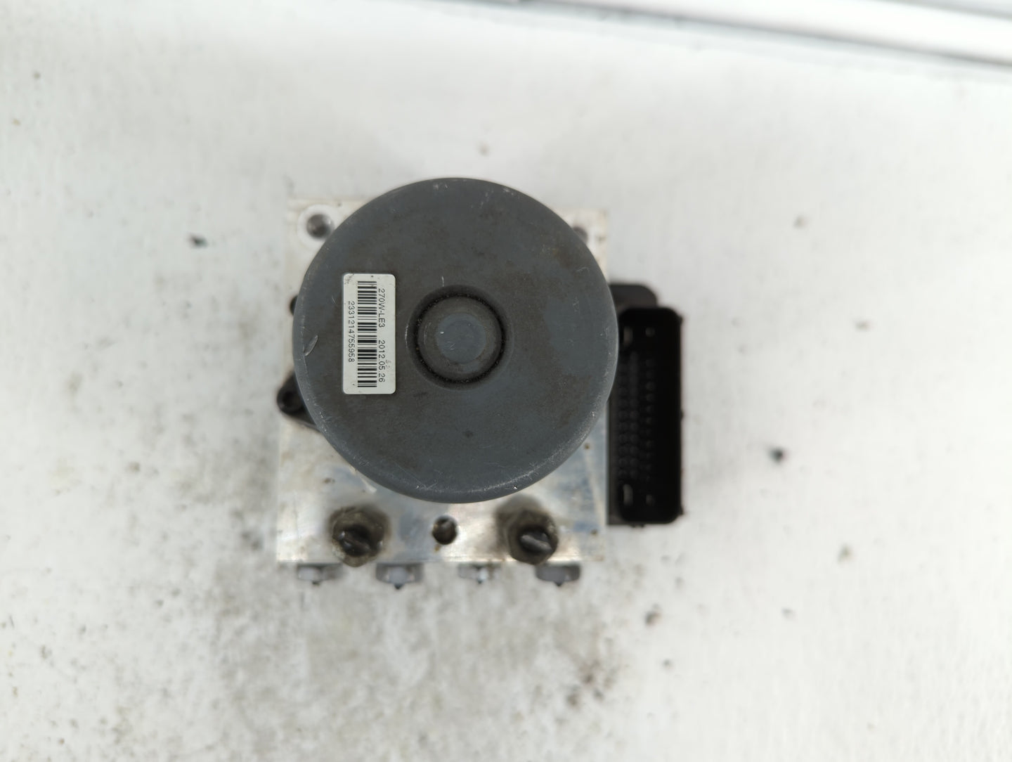 2012-2013 Chevrolet Sonic ABS Pump Control Module Replacement P/N:95173880 95104537 Fits Fits 2012 2013 OEM Used Auto Parts 