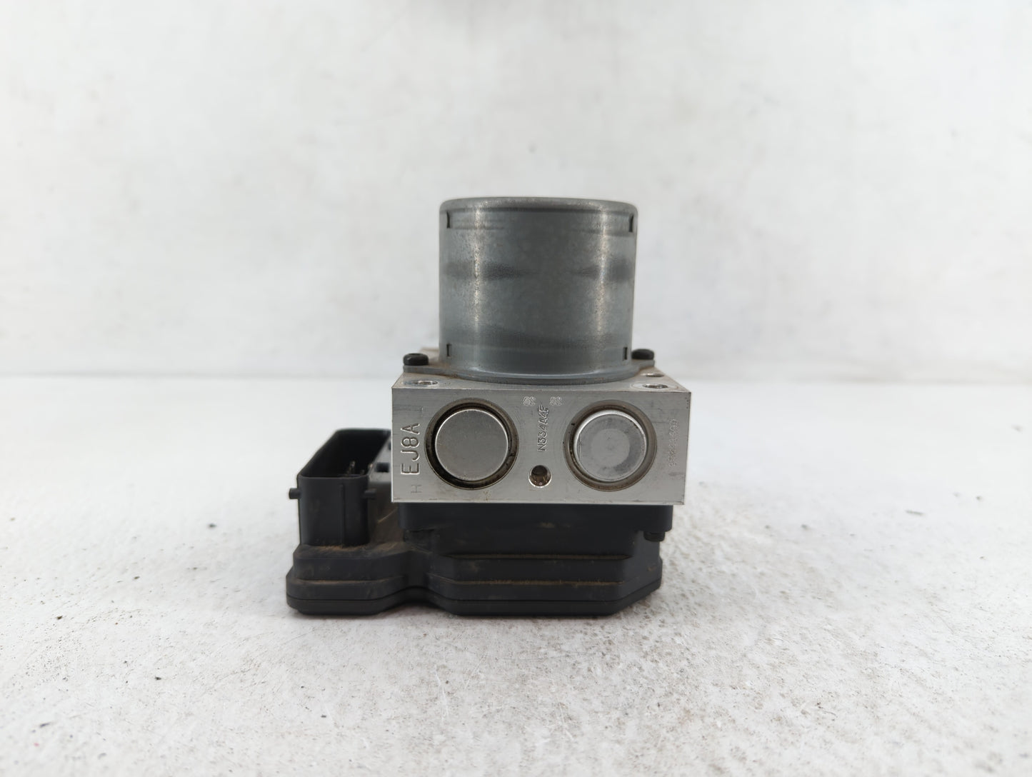 2012-2013 Chevrolet Sonic ABS Pump Control Module Replacement P/N:95173880 95104537 Fits Fits 2012 2013 OEM Used Auto Parts 