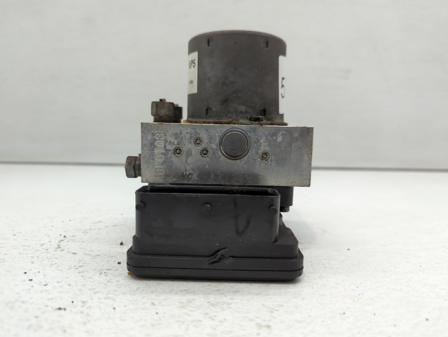 2012-2013 Chevrolet Sonic ABS Pump Control Module Replacement P/N:95104537 Fits Fits 2012 2013 OEM Used Auto Parts - Oemused
