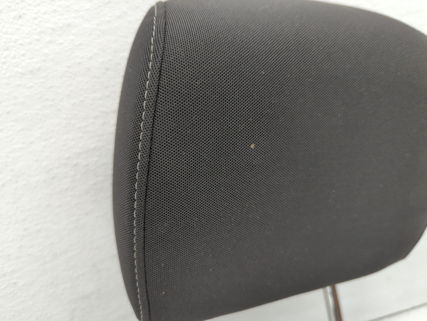 2013-2014 Chevrolet Sonic Headrest Head Rest Front Driver Passenger Seat Fits Fits 2013 2014 OEM Used Auto Parts - Oemusedau