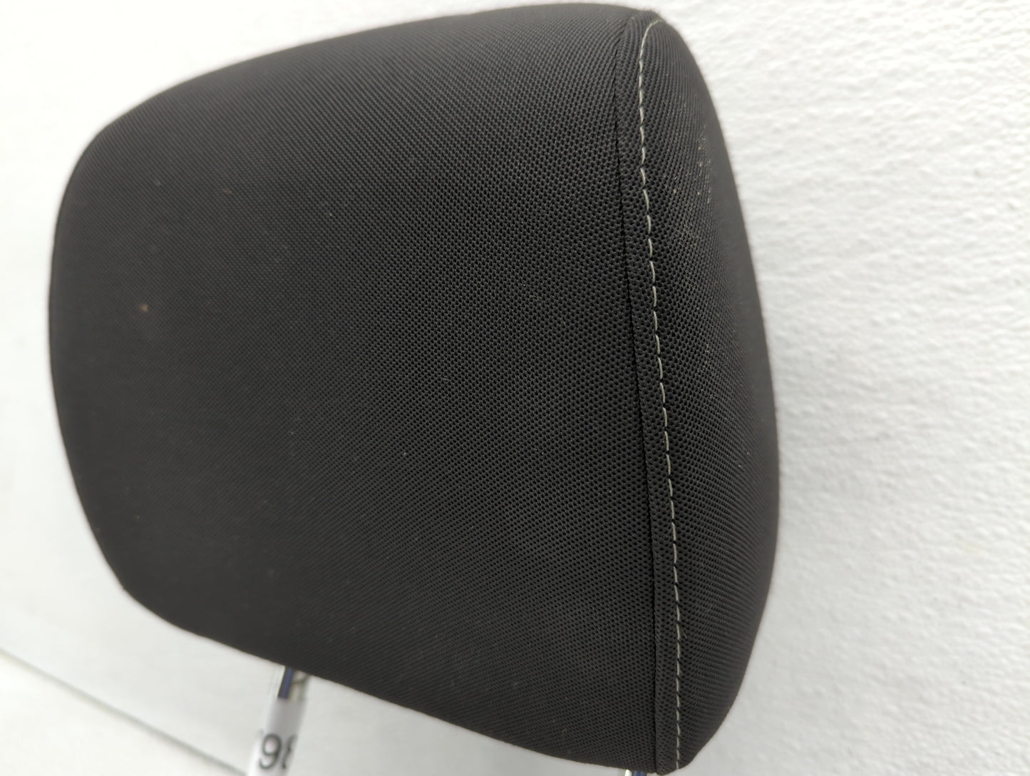 2013-2014 Chevrolet Sonic Headrest Head Rest Front Driver Passenger Seat Fits Fits 2013 2014 OEM Used Auto Parts - Oemusedau