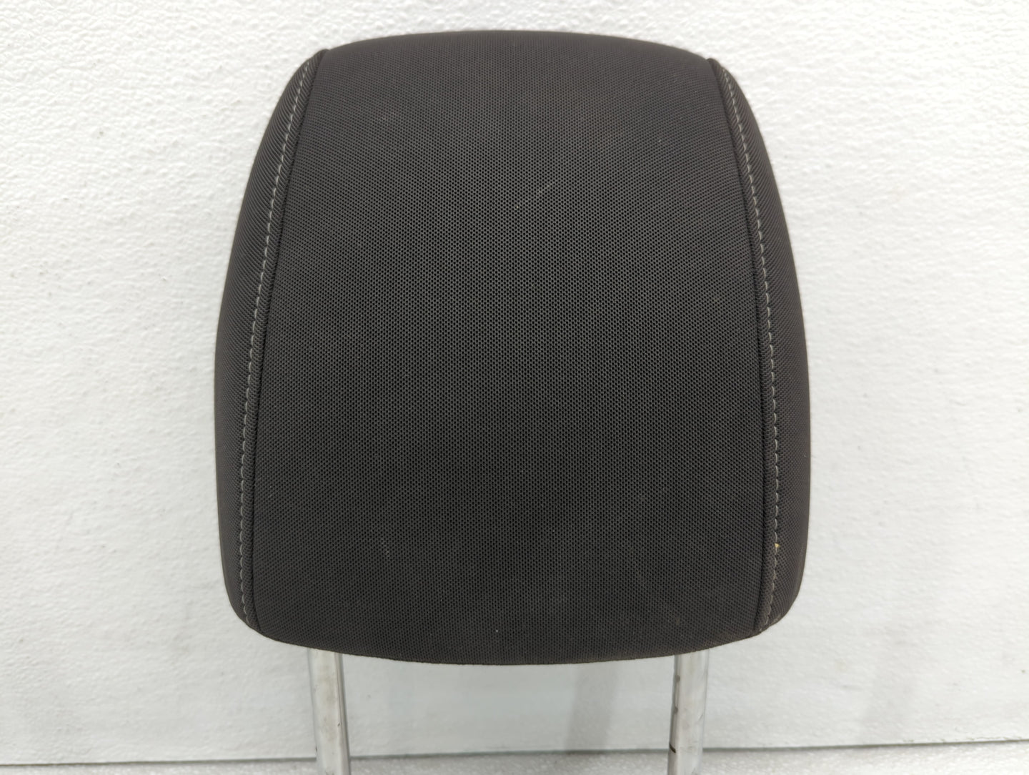 2013-2016 Chevrolet Sonic Headrest Head Rest Front Driver Passenger Seat - Oemusedautoparts1.com