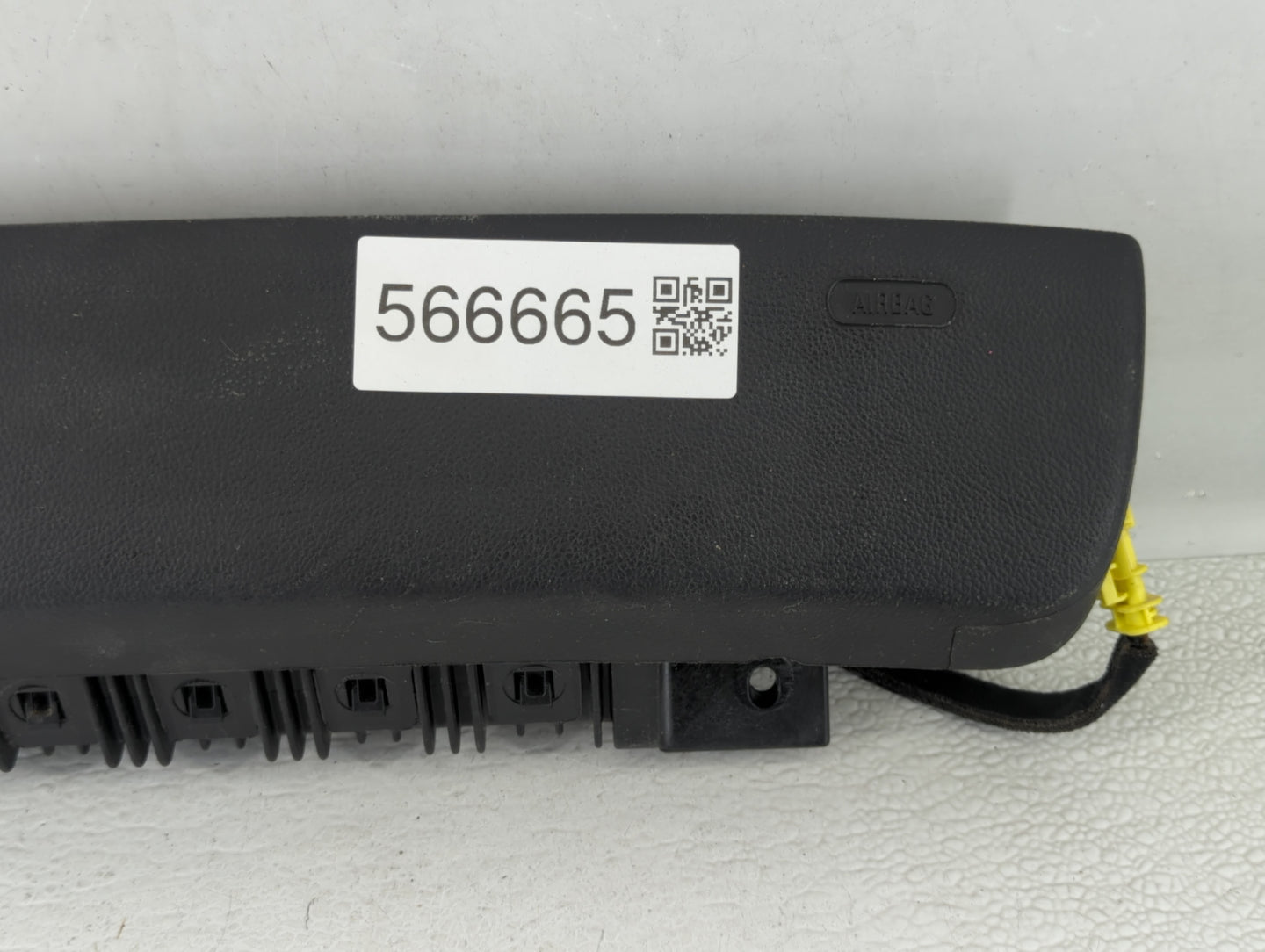 2013 Chevrolet Sonic Air Bag Driver Left Steering Wheel Mounted - Oemusedautoparts1.com