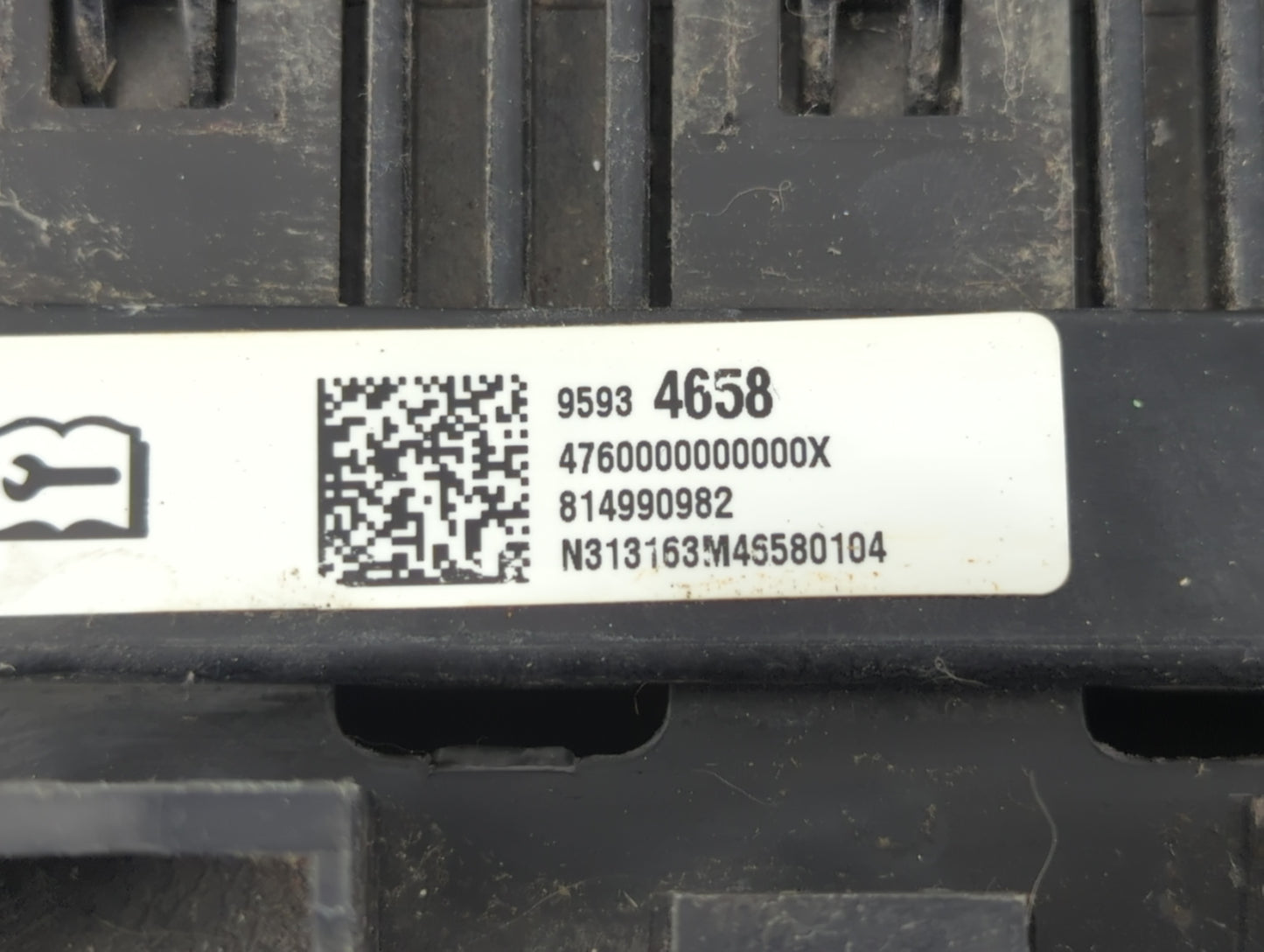 2013 Chevrolet Sonic Air Bag Driver Left Steering Wheel Mounted - Oemusedautoparts1.com