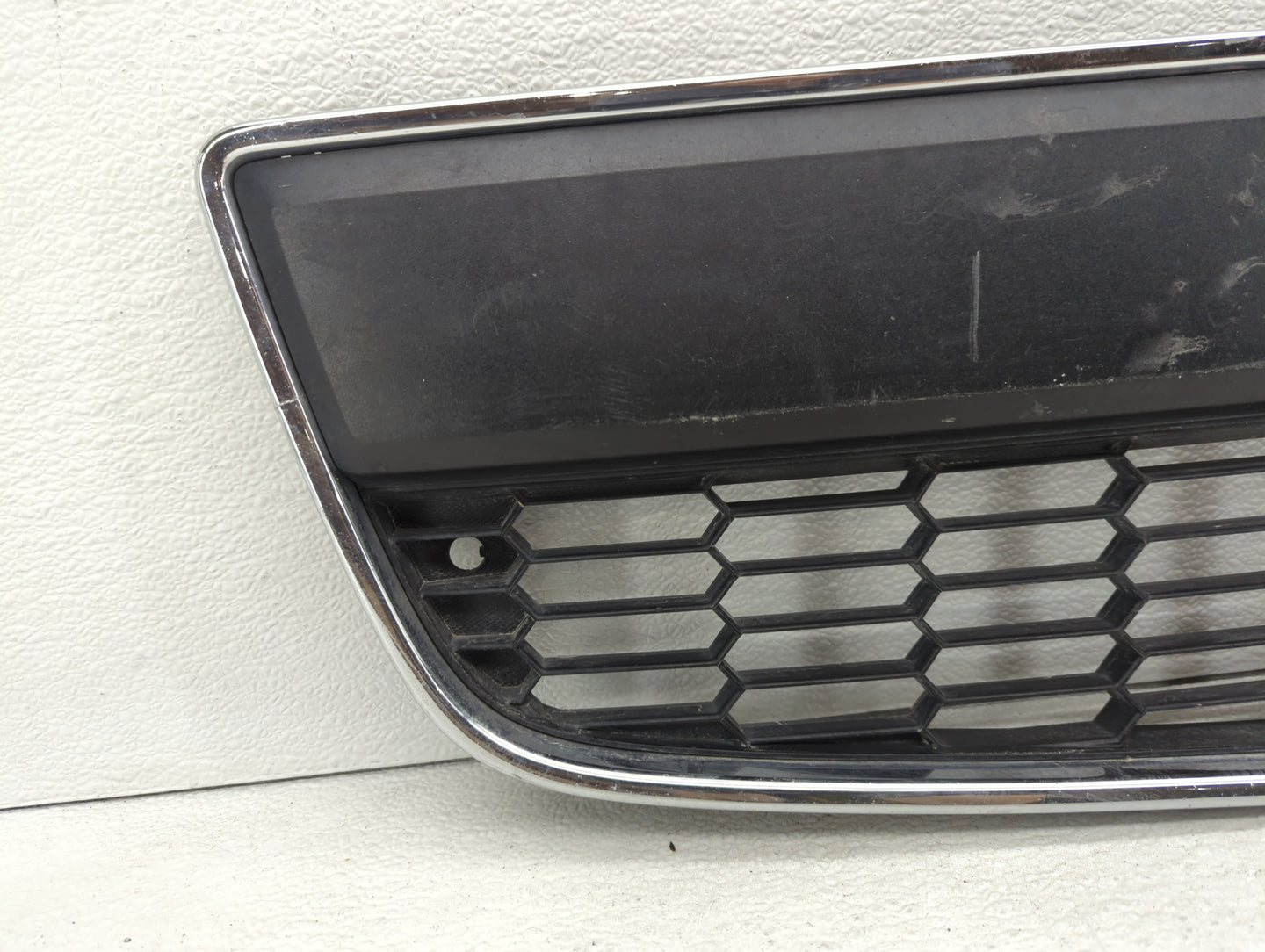 2012-2016 Chevrolet Sonic Front Grille Bumper Not Included - Oemusedautoparts1.com