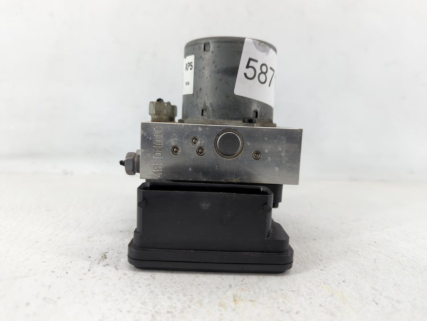 2012-2013 Chevrolet Sonic ABS Pump Control Module Replacement P/N:95104537 Fits Fits 2012 2013 OEM Used Auto Parts - Oemused
