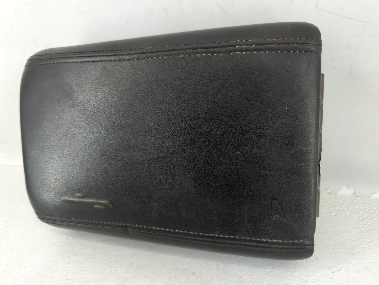 2013 Chevrolet Sonic Center Console Armrest Cover Lid Black - Oemusedautoparts1.com