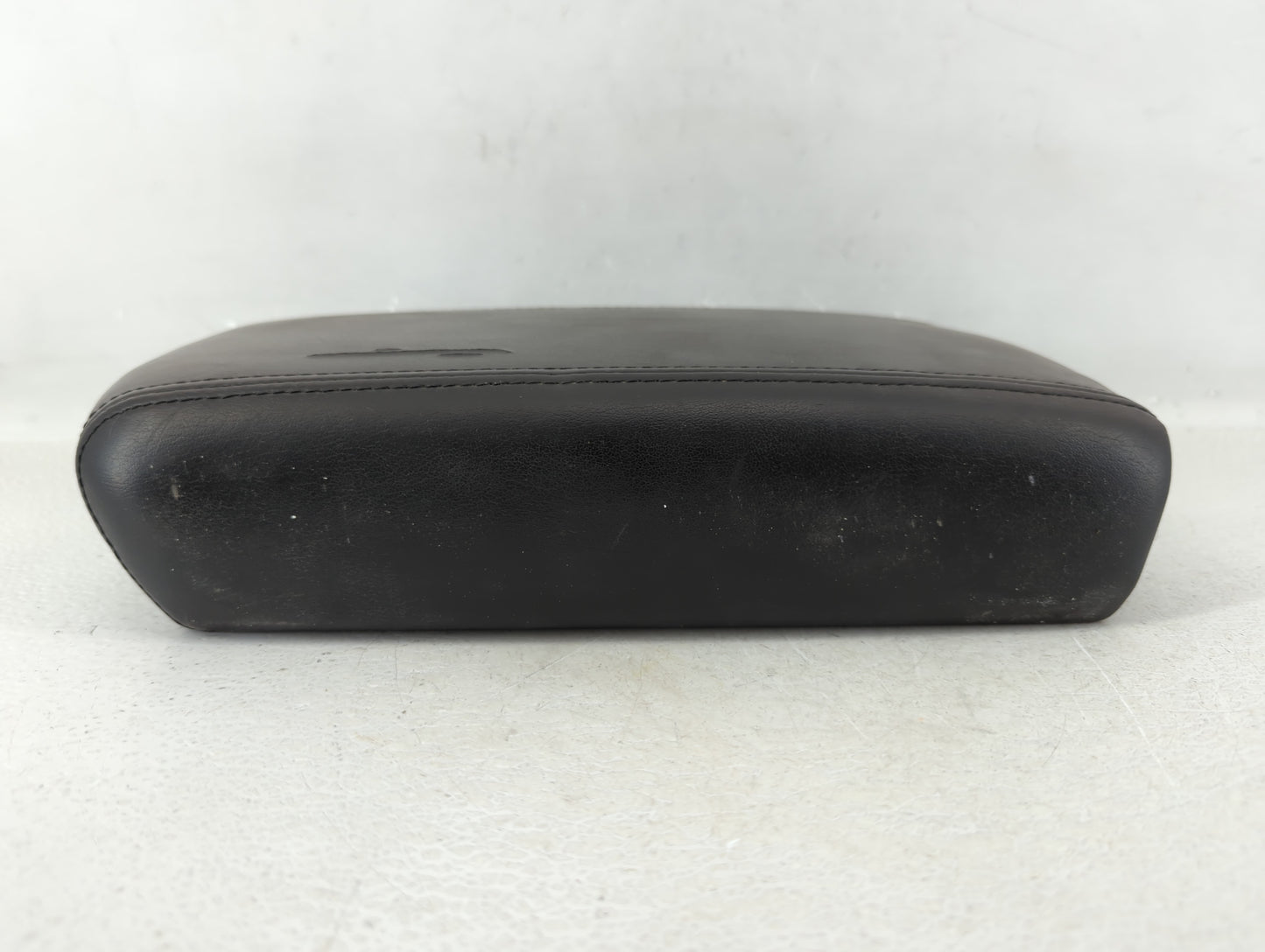 2013 Chevrolet Sonic Center Console Armrest Cover Lid Black - Oemusedautoparts1.com