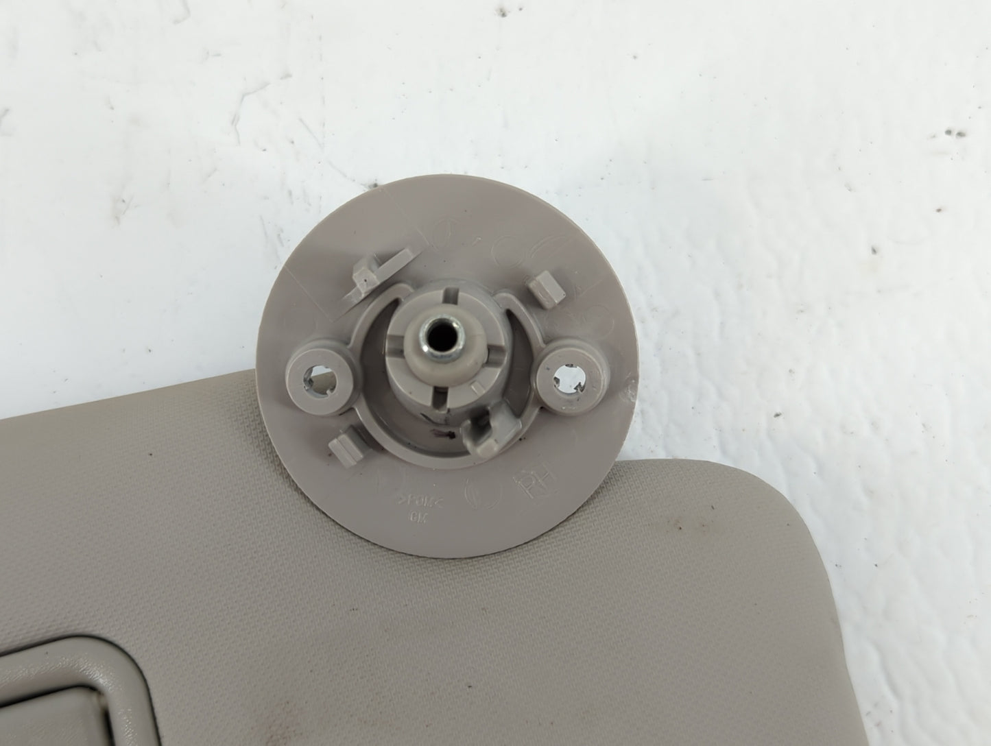 2012-2019 Chevrolet Sonic Sun Visor Shade Replacement Passenger Right Mirror Fits Fits 2012 2013 2014 2015 2016 2017 2018 20