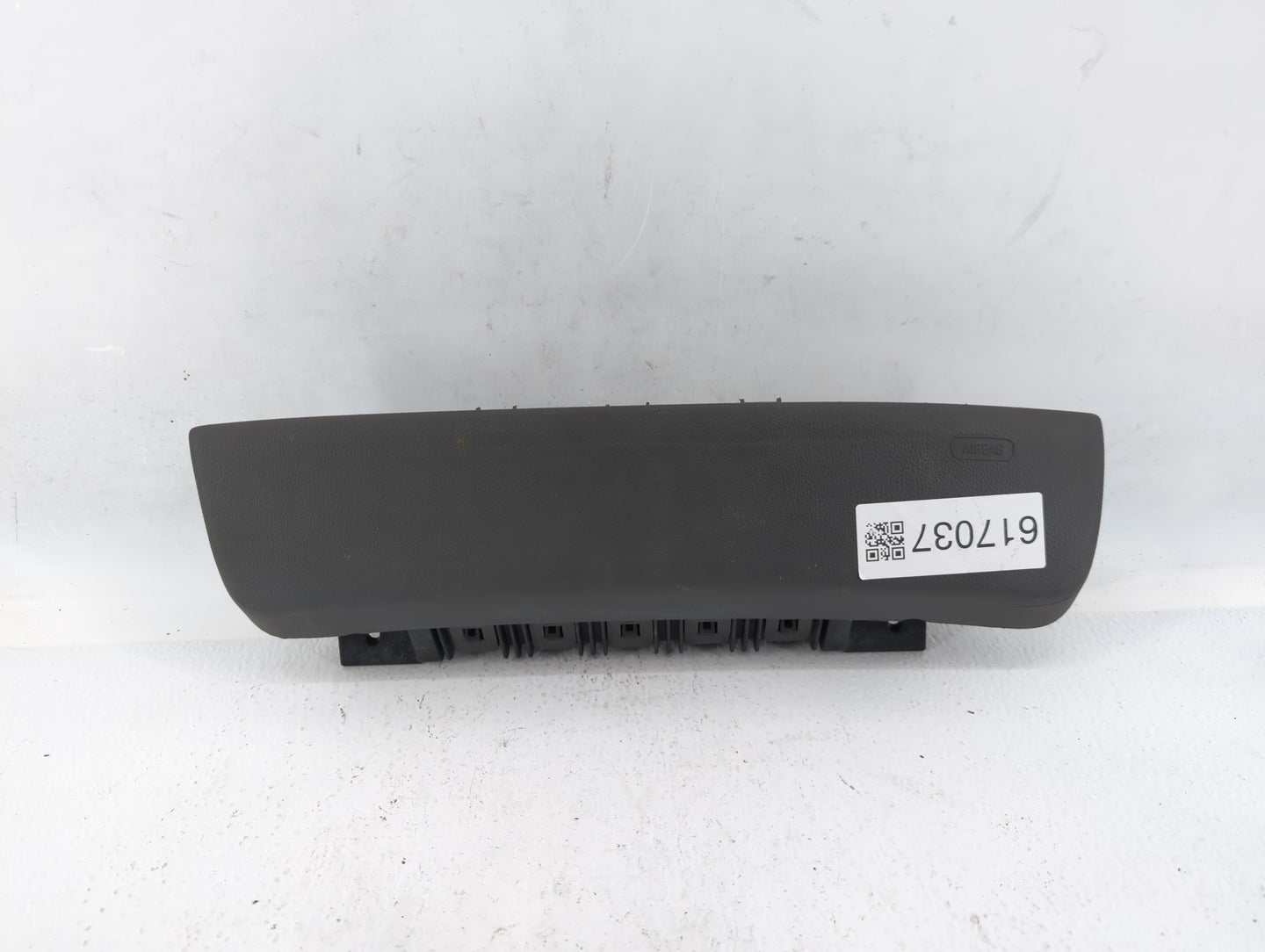 2012-2019 Chevrolet Sonic Air Bag Passenger Right Dashboard Oem - Oemusedautoparts1.com