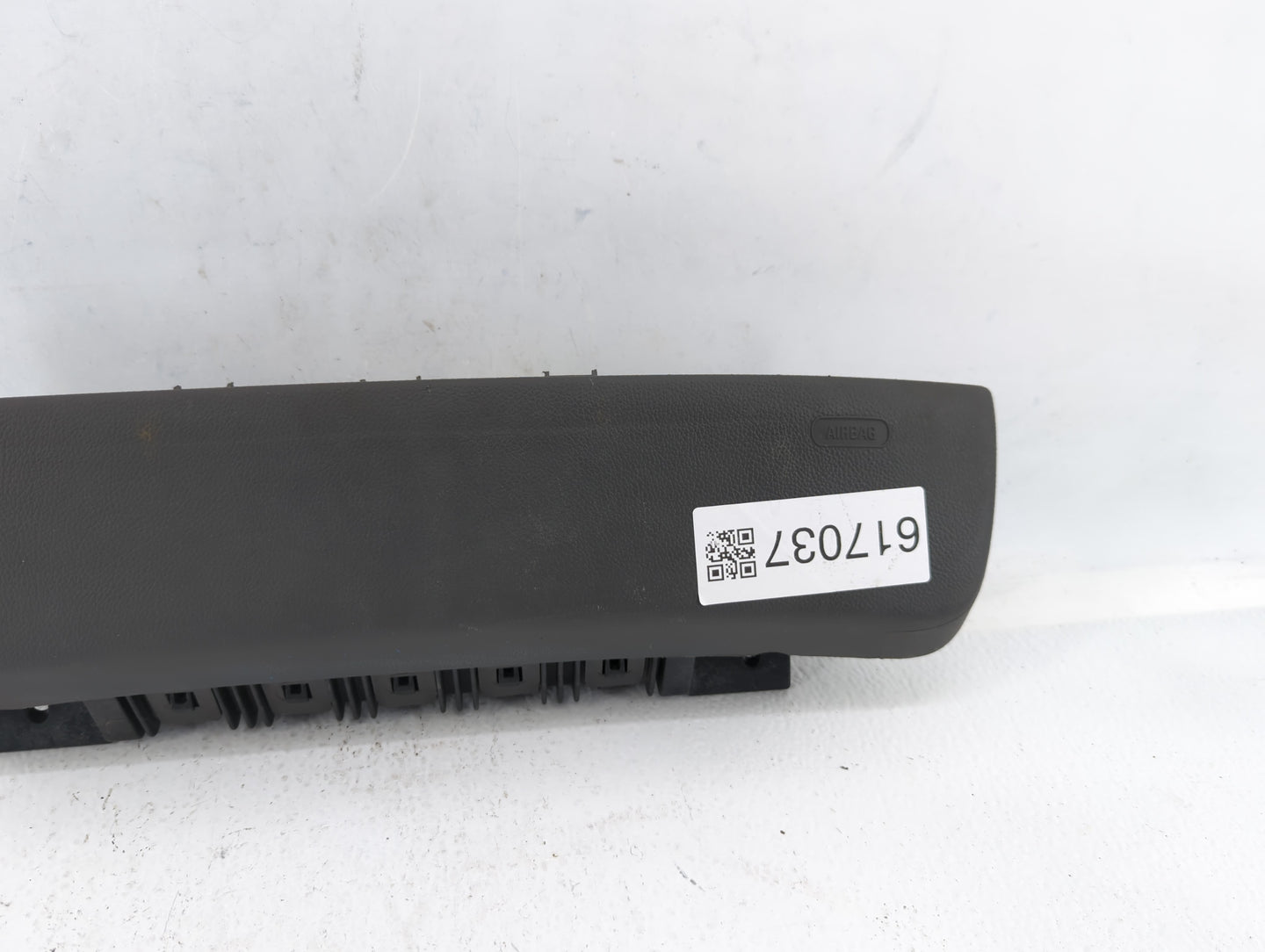 2012-2019 Chevrolet Sonic Air Bag Passenger Right Dashboard Oem - Oemusedautoparts1.com