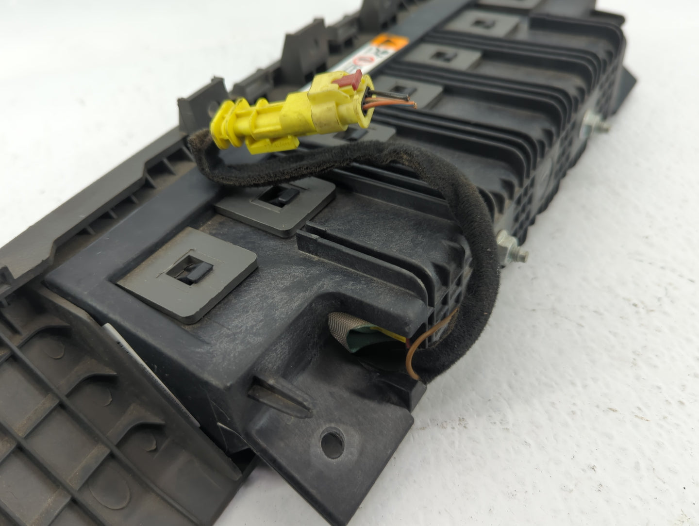 2012-2019 Chevrolet Sonic Air Bag Passenger Right Dashboard Oem - Oemusedautoparts1.com