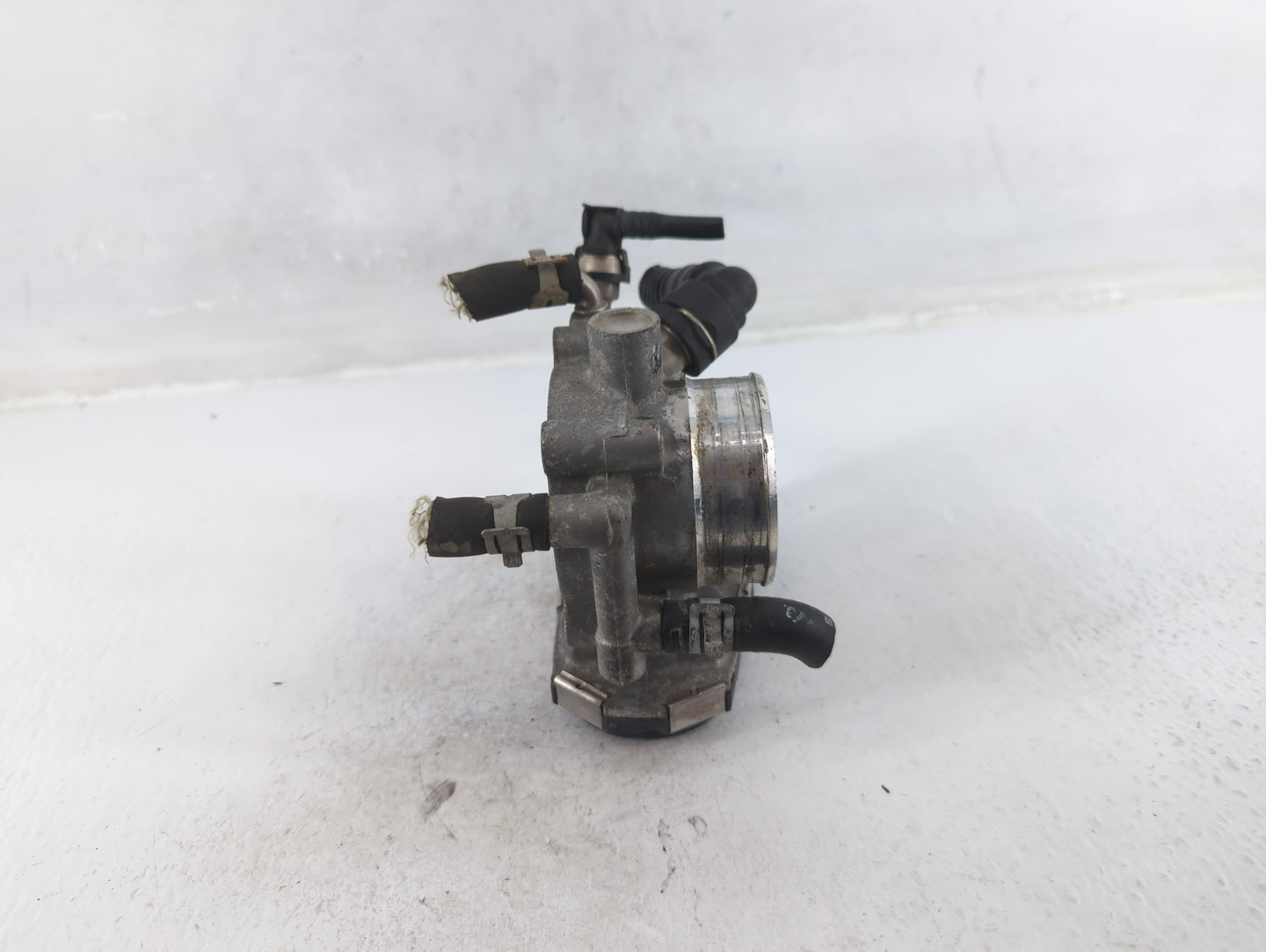2012-2018 Chevrolet Sonic Throttle Body P/N:0 280 750 245 55561495 Fits Fits 2009 2010 2011 2012 2013 2014 2015 2016 2017 20