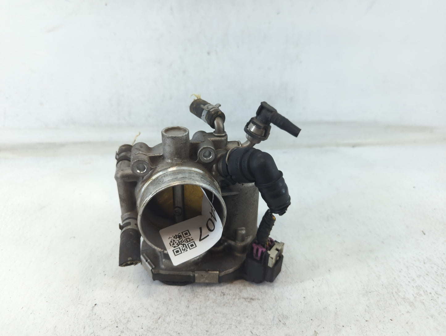 2012-2018 Chevrolet Sonic Throttle Body P/N:55531495 Fits Fits 2009 2010 2011 2012 2013 2014 2015 2016 2017 2018 OEM Used Au