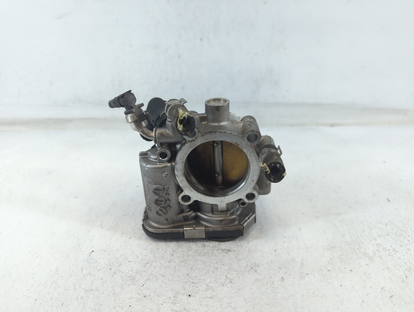 2012-2018 Chevrolet Sonic Throttle Body P/N:55531495 Fits Fits 2009 2010 2011 2012 2013 2014 2015 2016 2017 2018 OEM Used Au