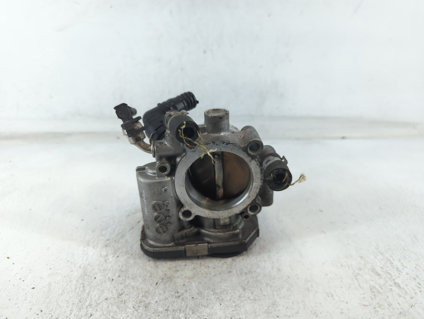 2012-2018 Chevrolet Sonic Throttle Body P/N:55561495 Fits Fits 2009 2010 2011 2012 2013 2014 2015 2016 2017 2018 OEM Used Au
