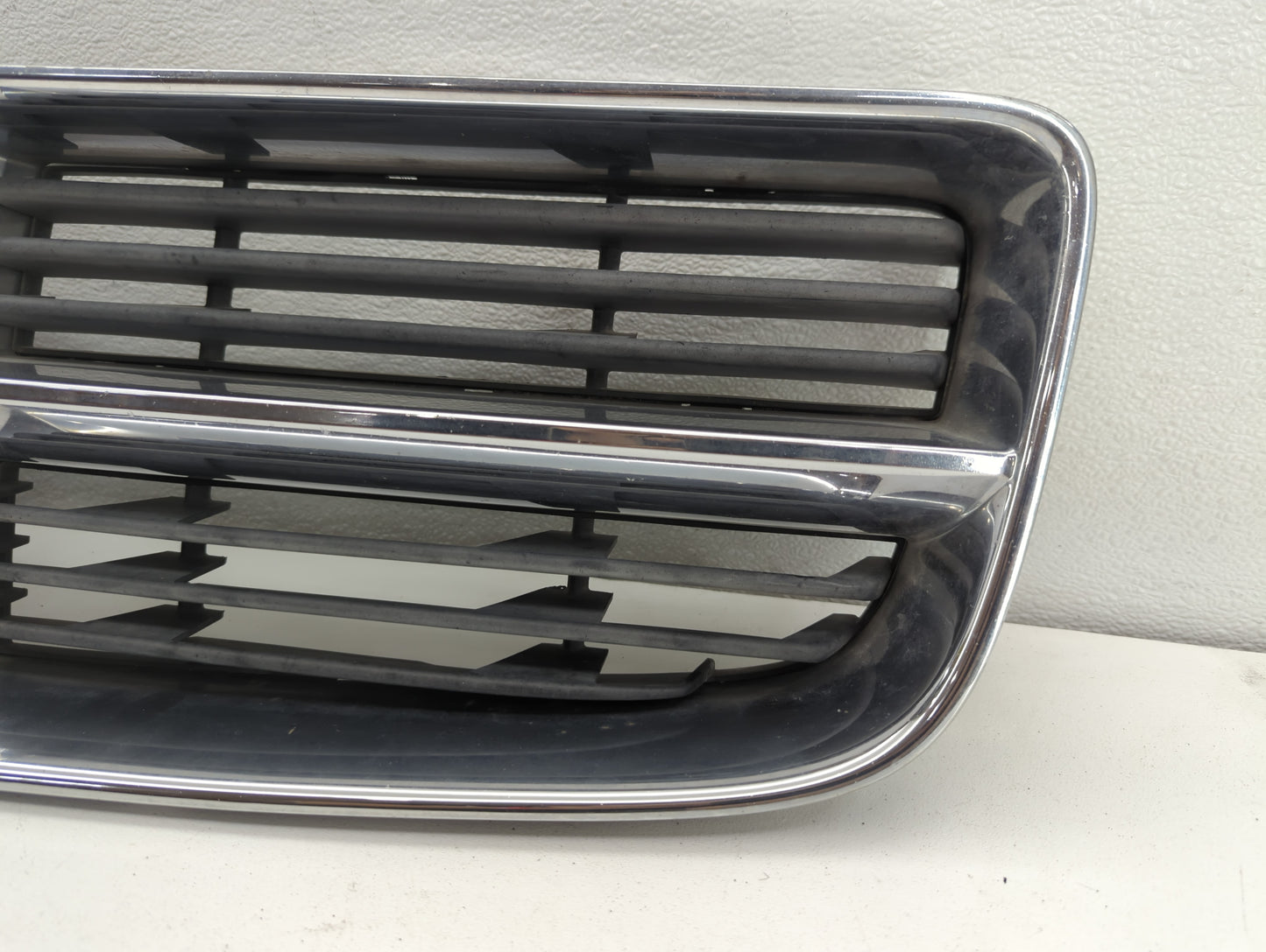 2012-2016 Chevrolet Sonic Front Grille Bumper Not Included - Oemusedautoparts1.com