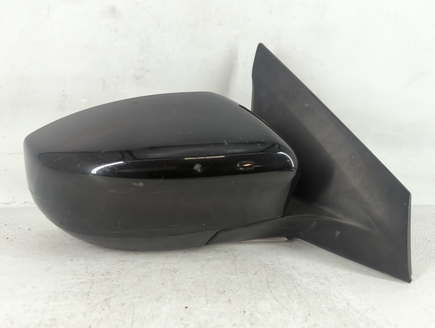 2013-2014 Chevrolet Sonic Driver Side View Mirror - Left Door Mirror OEM Used - Oemusedautoparts1.com