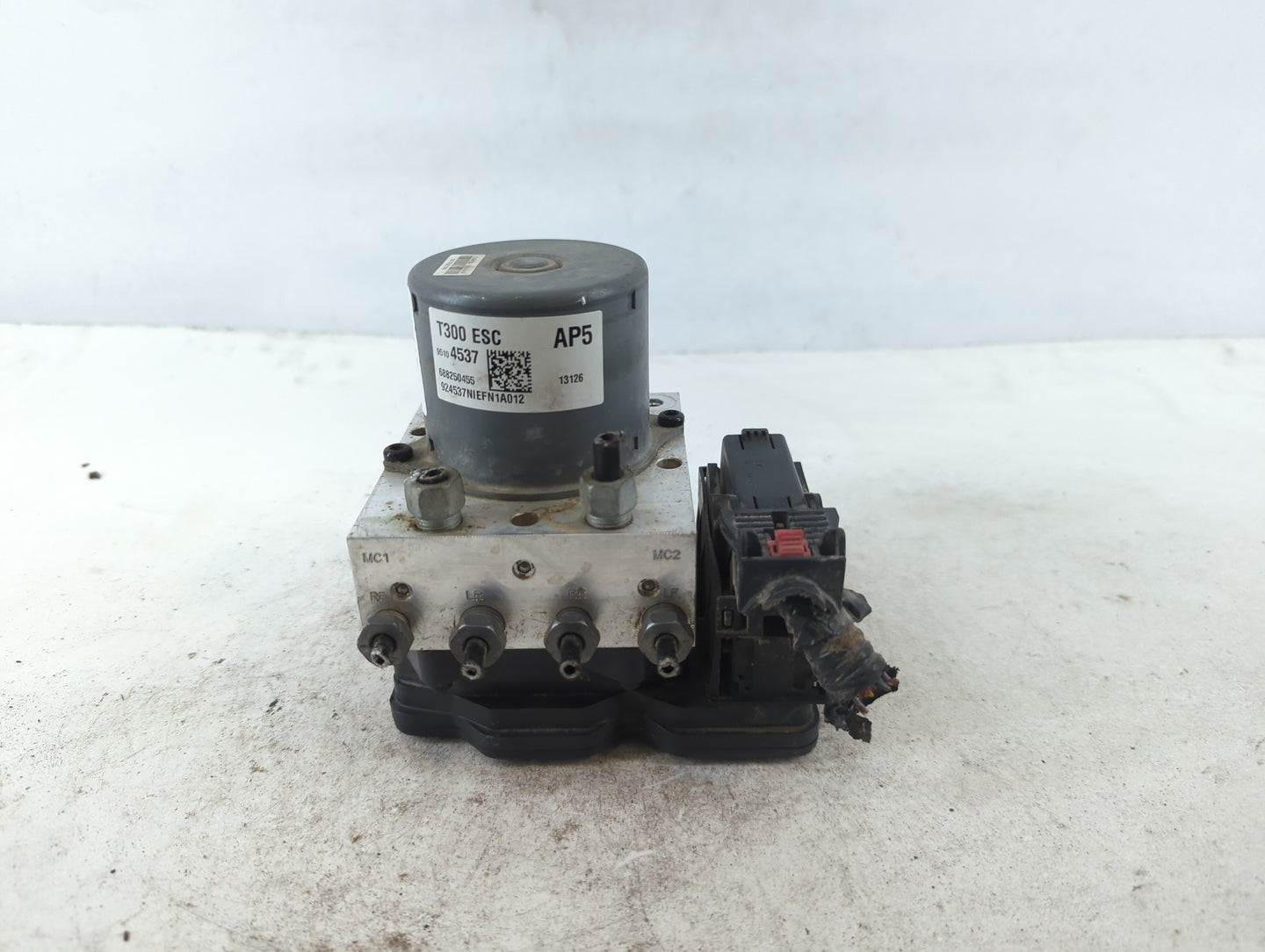 2012-2013 Chevrolet Sonic ABS Pump Control Module Replacement P/N:95104537 Fits Fits 2012 2013 OEM Used Auto Parts - Oemused