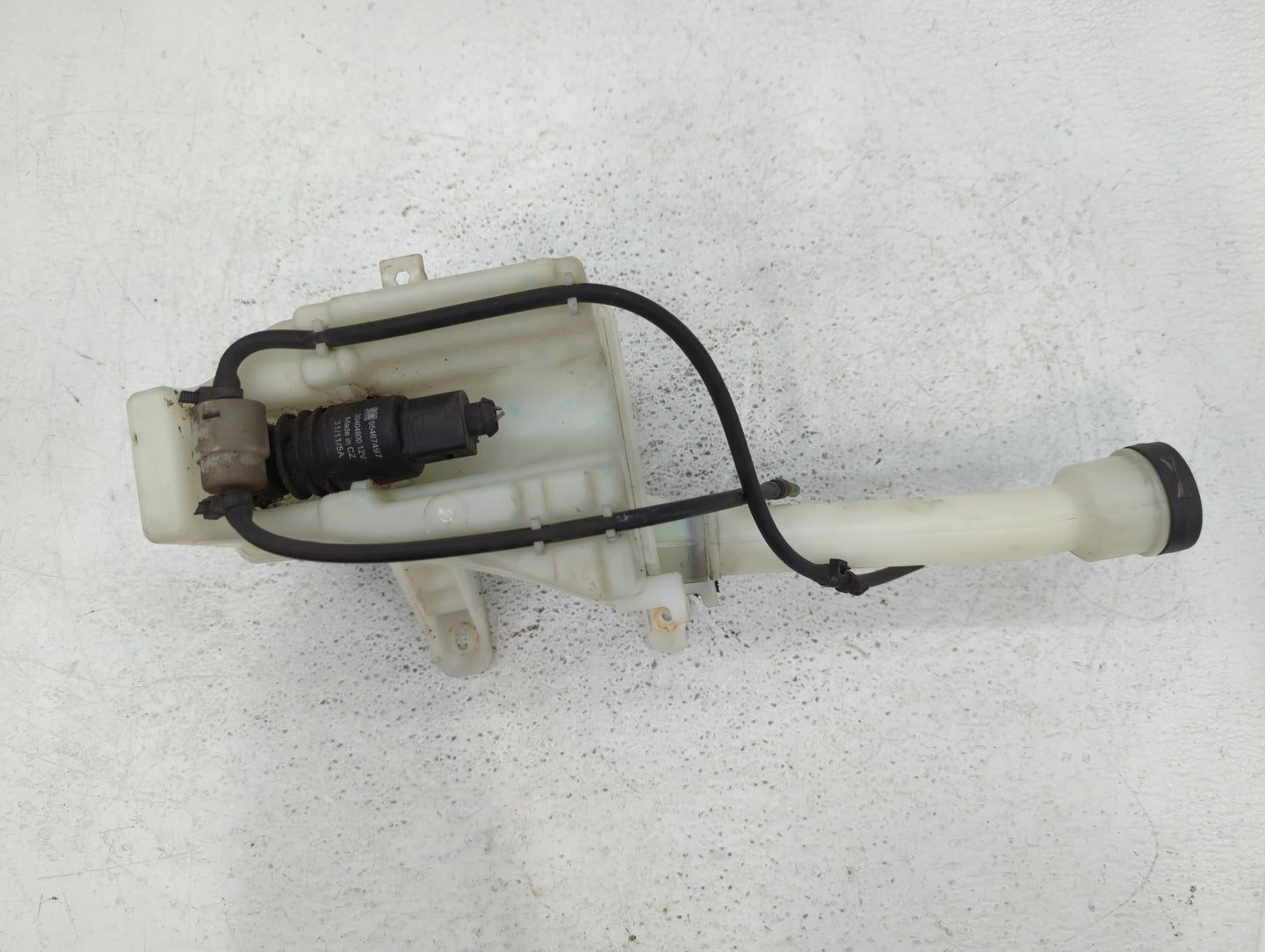2012-2019 Chevrolet Sonic Windshield Washer Fluid Reservoir Bottle Oem - Oemusedautoparts1.com