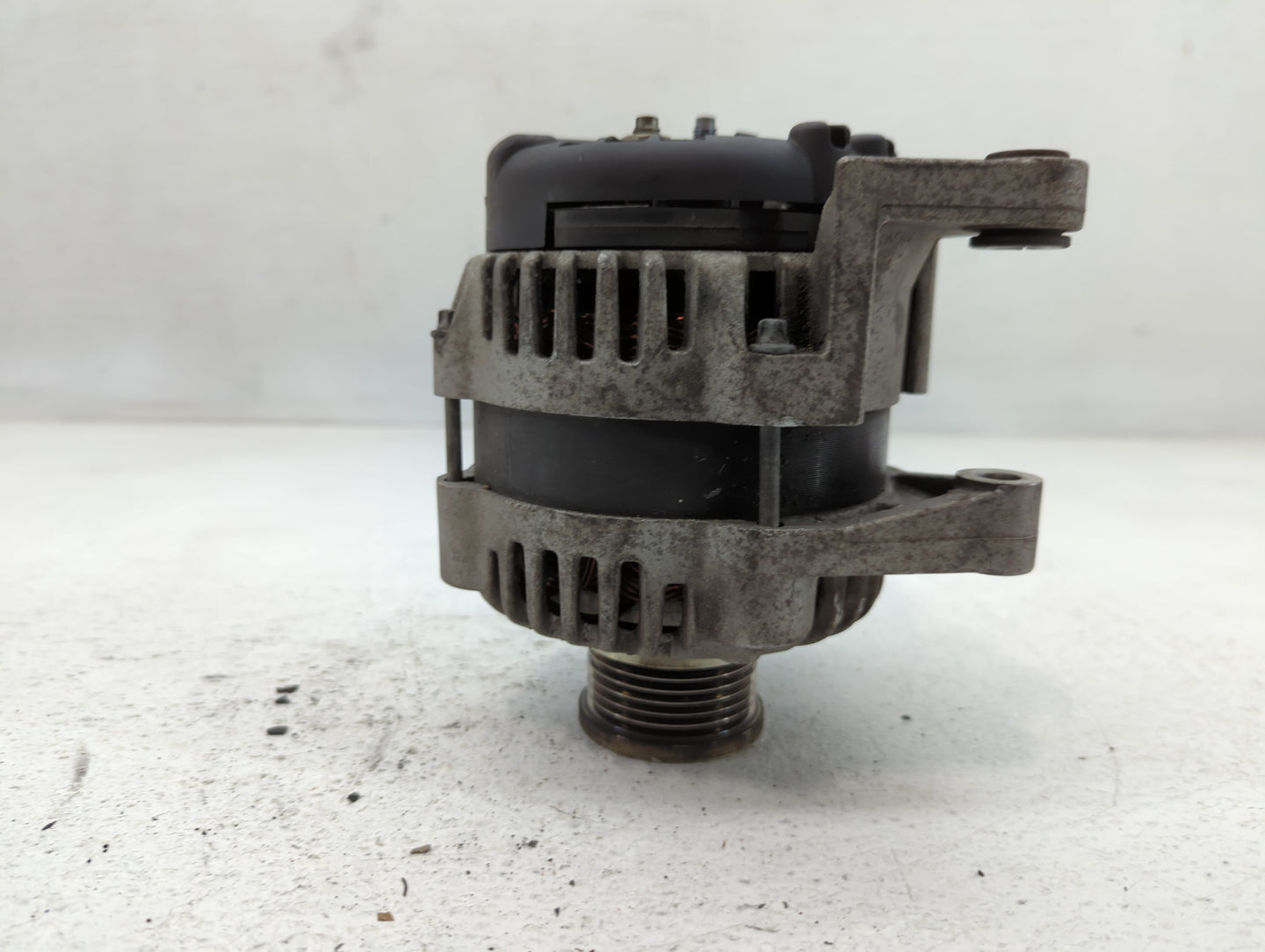 2012-2018 Chevrolet Sonic Alternator Replacement Generator Charging Assembly Engine OEM Fits OEM Used Auto Parts - Oemusedau