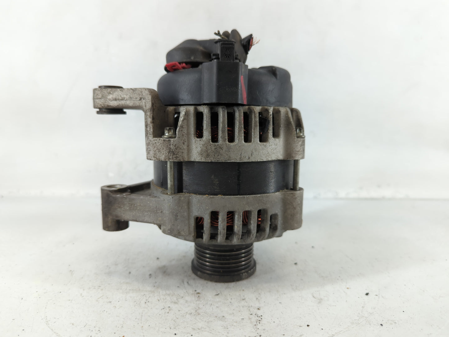 2012-2019 Chevrolet Sonic Alternator Replacement Generator Charging Assembly Engine OEM P/N:13579663 12F09 Fits OEM Used Aut