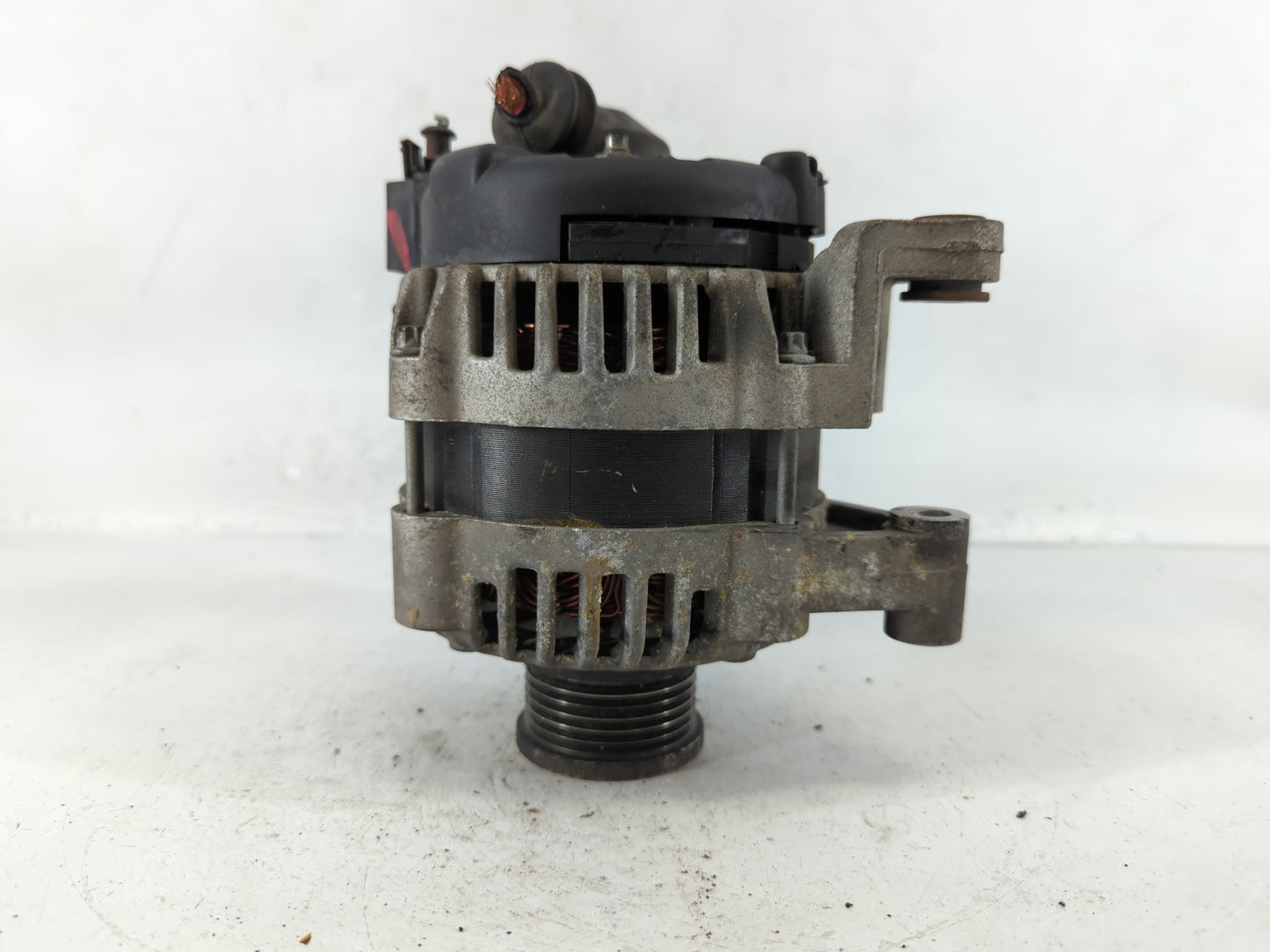 2012-2019 Chevrolet Sonic Alternator Replacement Generator Charging Assembly Engine OEM P/N:13579663 12F09 Fits OEM Used Aut