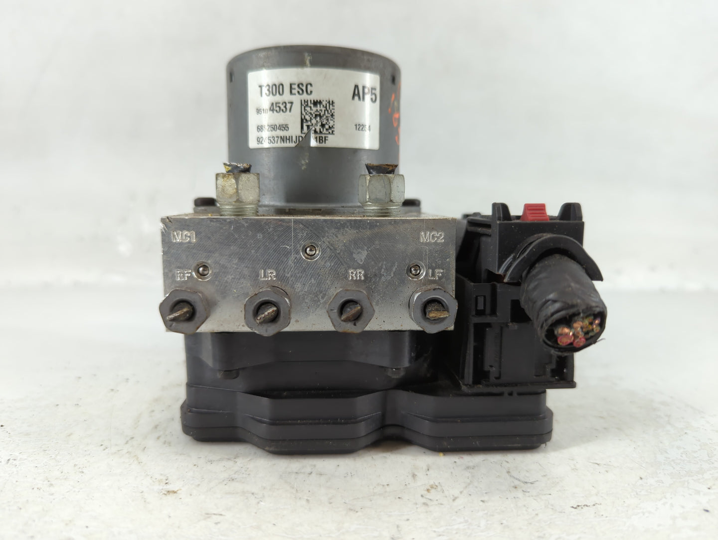 2012-2013 Chevrolet Sonic ABS Pump Control Module Replacement P/N:95104537 Fits Fits 2012 2013 OEM Used Auto Parts - Oemused
