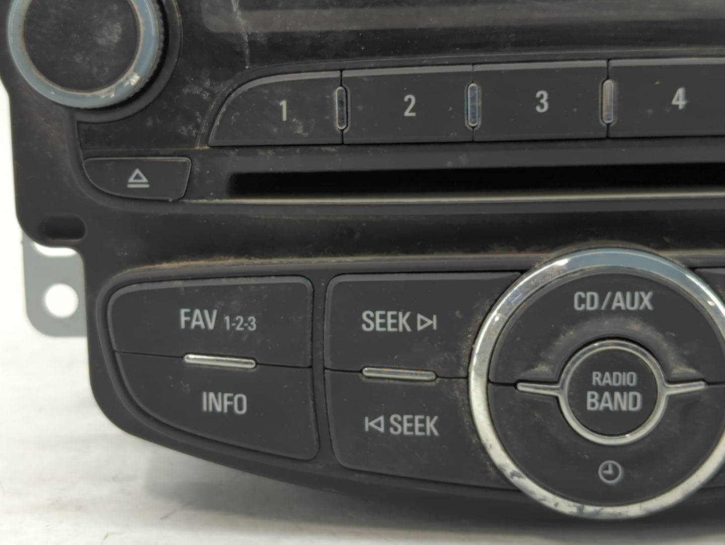 2013 Chevrolet Sonic Radio AM FM Cd Player Receiver Replacement P/N:95242290 Fits OEM Used Auto Parts - Oemusedautoparts1.co