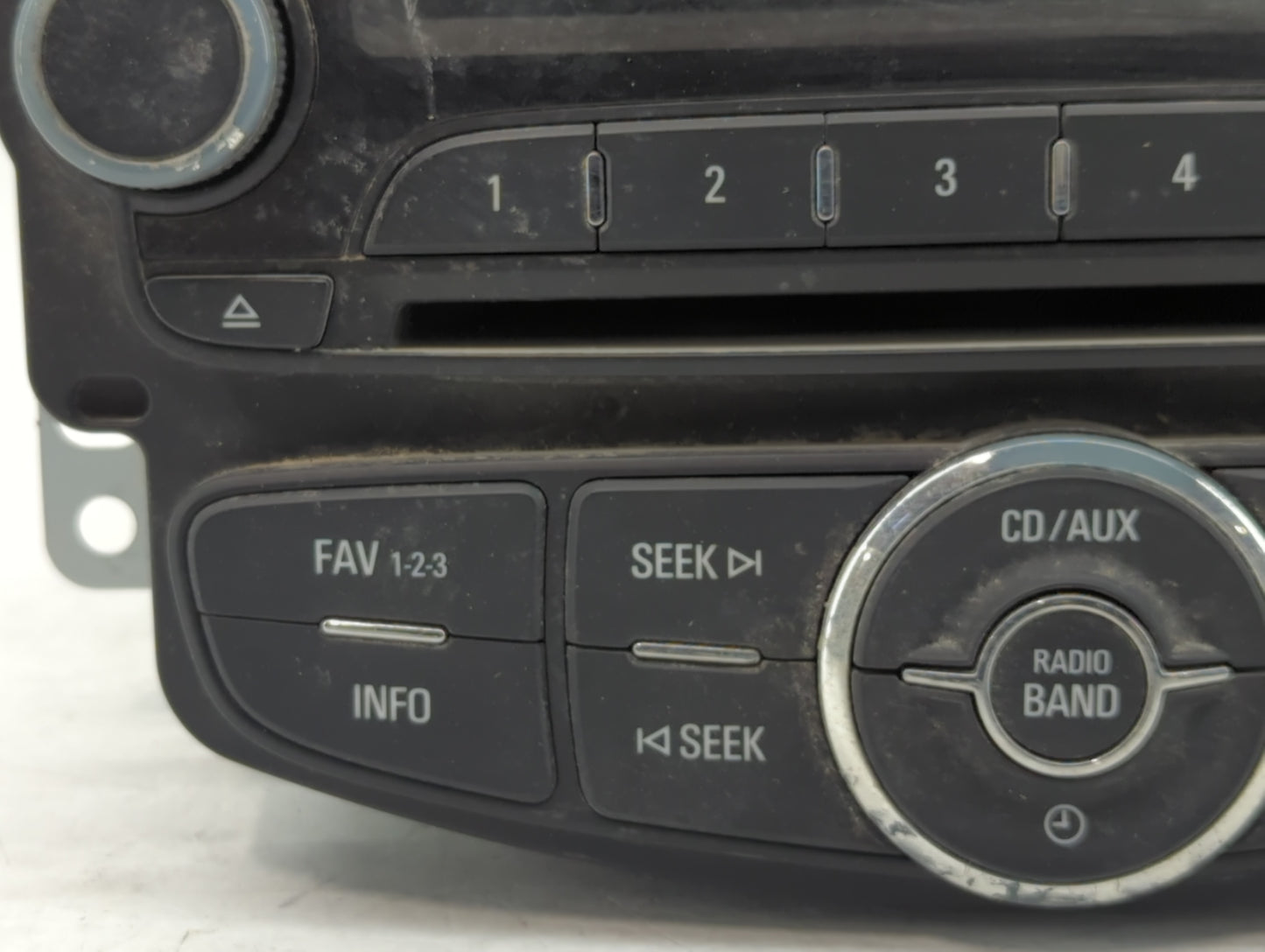 2013 Chevrolet Sonic Radio AM FM Cd Player Receiver Replacement P/N:95242290 Fits OEM Used Auto Parts - Oemusedautoparts1.co