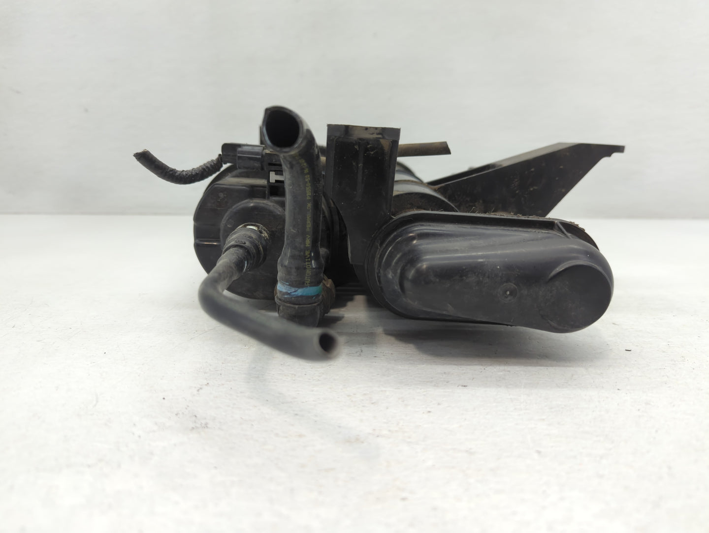 2013 Chevrolet Sonic Fuel Vapor Charcoal Canister - Oemusedautoparts1.com