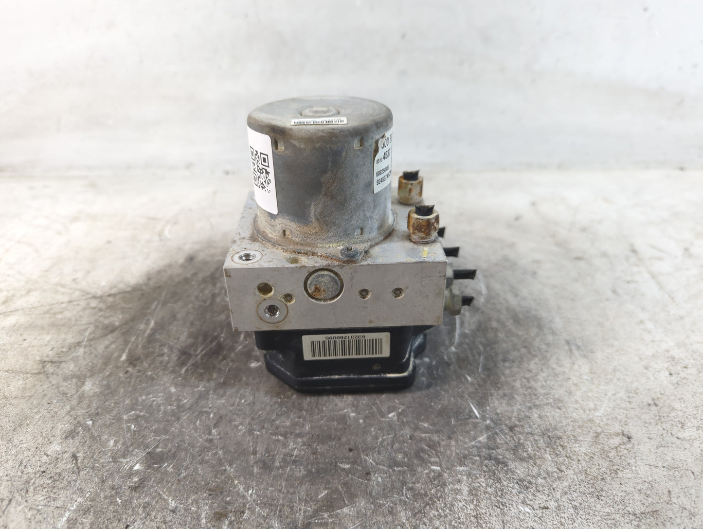 2012-2013 Chevrolet Sonic ABS Pump Control Module Replacement P/N:95104537 Fits Fits 2012 2013 OEM Used Auto Parts - Oemused