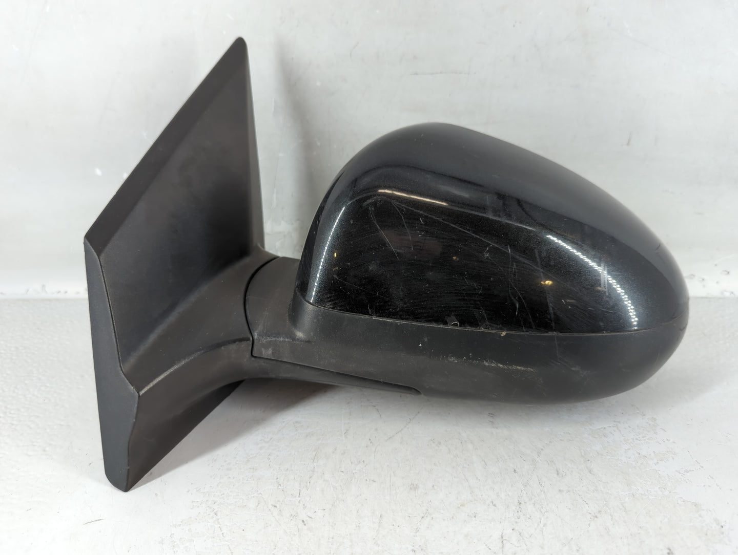 2013-2014 Chevrolet Sonic Driver Side View Mirror - Left Door Mirror OEM Used - Oemusedautoparts1.com