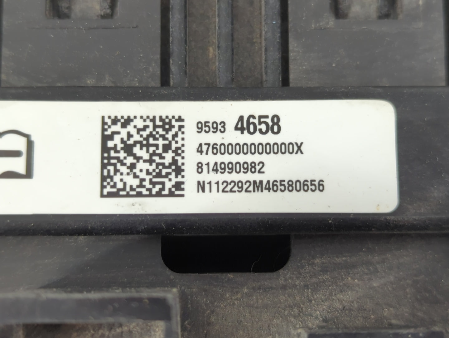 2012-2019 Chevrolet Sonic Air Bag Passenger Right Knee OEM P/N:95934658 Fits Fits 2012 2013 2014 2015 2016 2017 2018 2019 OE