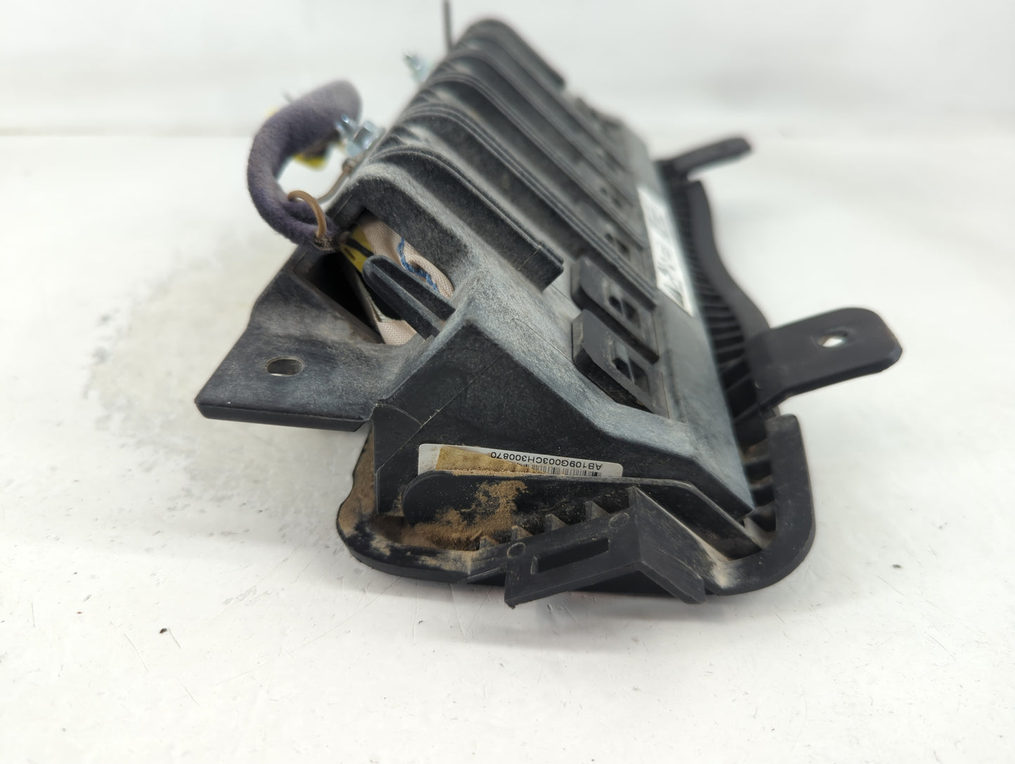 2012-2019 Chevrolet Sonic Air Bag Driver Left Knee OEM P/N:95174175 Fits Fits 2012 2013 2014 2015 2016 2017 2018 2019 OEM Us