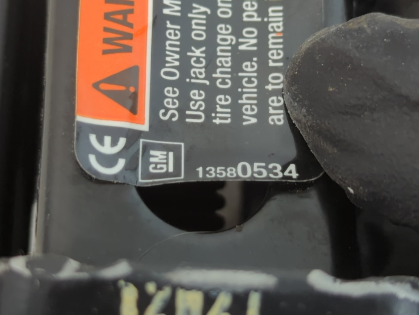 2013 Chevrolet Sonic Spare Scissor Car Jack 801595 - Oemusedautoparts1.com
