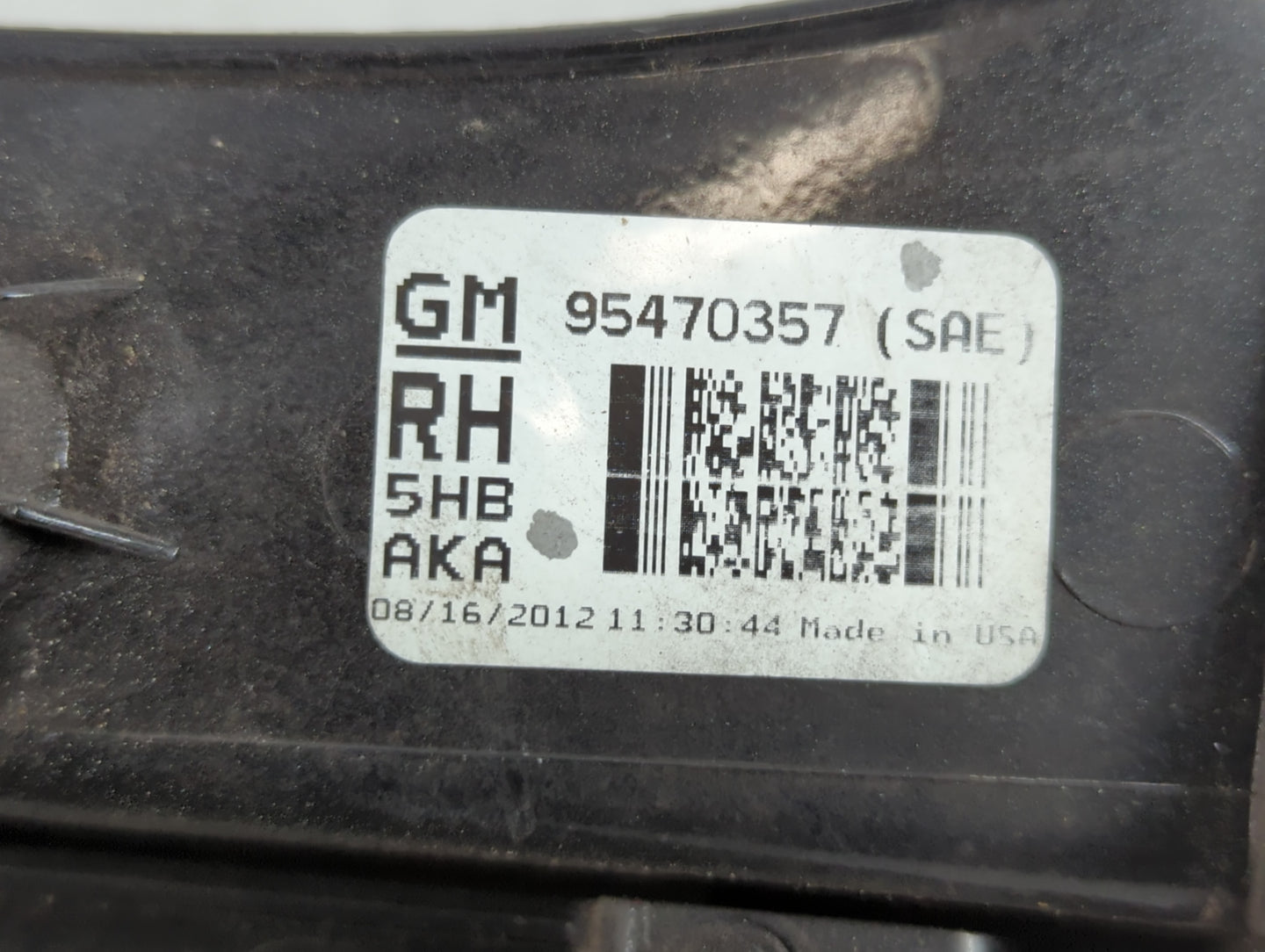 2012-2016 Chevrolet Sonic Tail Light Assembly Passenger Right OEM P/N:95470357 Fits Fits 2012 2013 2014 2015 2016 OEM Used A