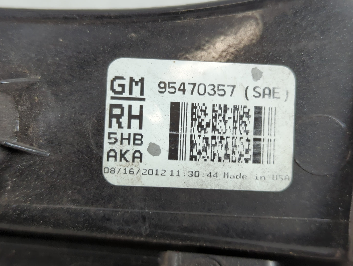 2012-2016 Chevrolet Sonic Tail Light Assembly Passenger Right OEM P/N:95470357 Fits Fits 2012 2013 2014 2015 2016 OEM Used A