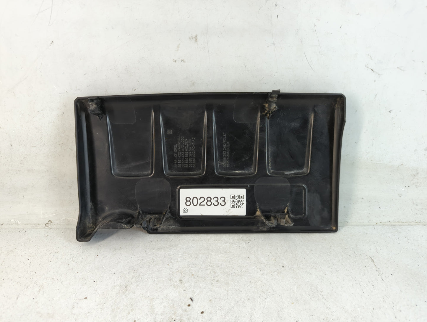 2013 Chevrolet Sonic Engine Cover - Oemusedautoparts1.com
