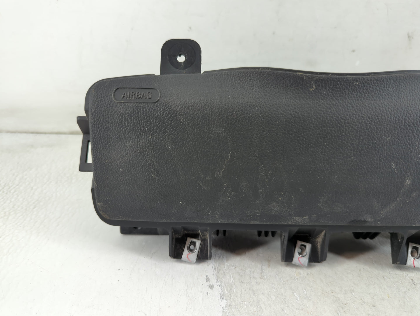 2012-2019 Chevrolet Sonic Air Bag Passenger Right Knee OEM P/N:95174175 Fits Fits 2012 2013 2014 2015 2016 2017 2018 2019 OE