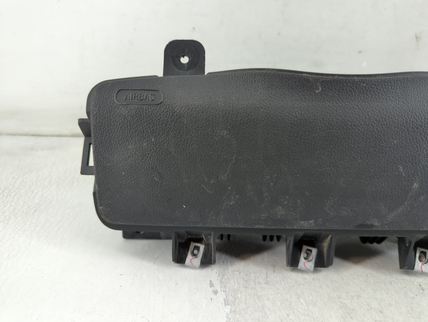 2012-2019 Chevrolet Sonic Air Bag Passenger Right Knee OEM P/N:95174175 Fits Fits 2012 2013 2014 2015 2016 2017 2018 2019 OE