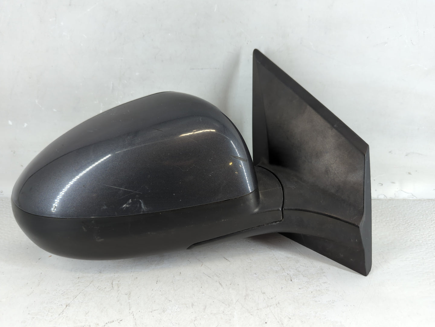 2013-2014 Chevrolet Sonic Passenger Side View Mirror - Right Door Mirror OEM Used - Oemusedautoparts1.com